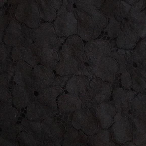 Shorts - Picture 2 of 4